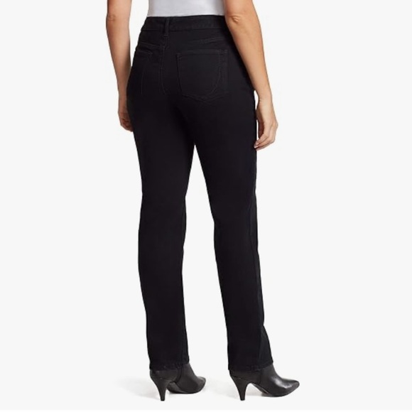 Great pair of Bandalino Black Jeans - Picture 2 of 12